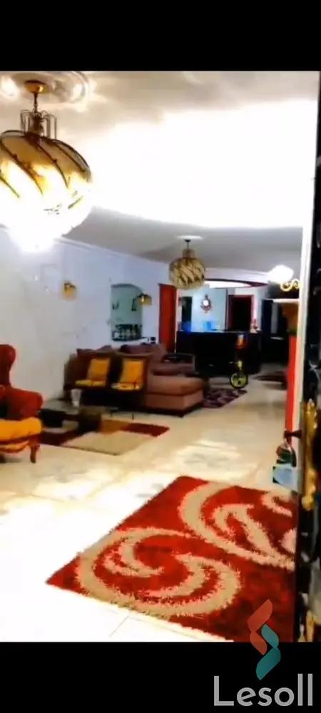 فيلا للبيع بمساحة 700 متر و 4 غرف في المقطم القاهرة