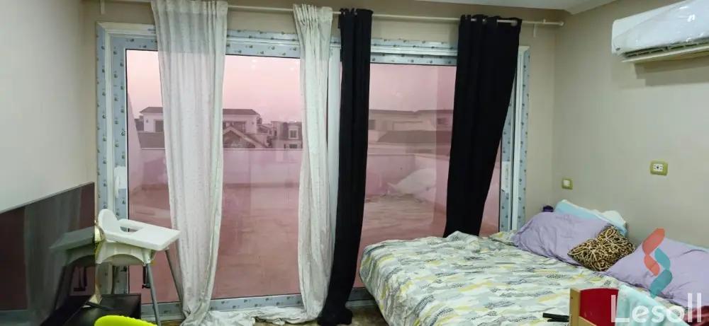 بنتهاوس للايجار الشهري بمساحة 167 متر و 3 غرف في 6 اكتوبر الجيزة