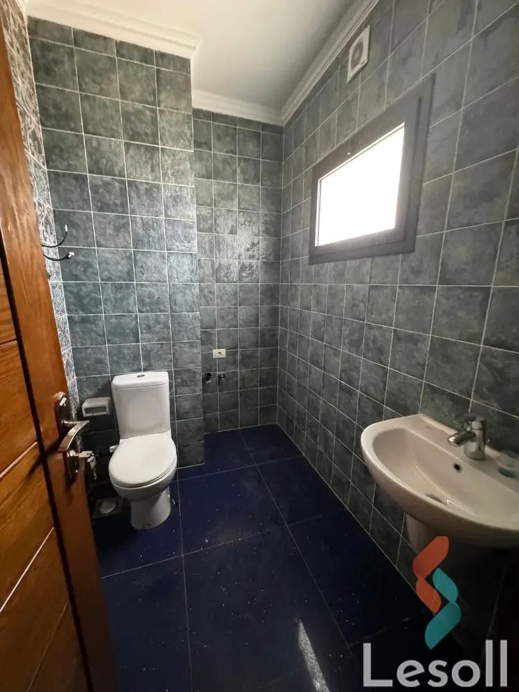 تاون هاوس للايجار الشهري بمساحة 440 متر و 4 غرف في الشيخ زايد الجيزة