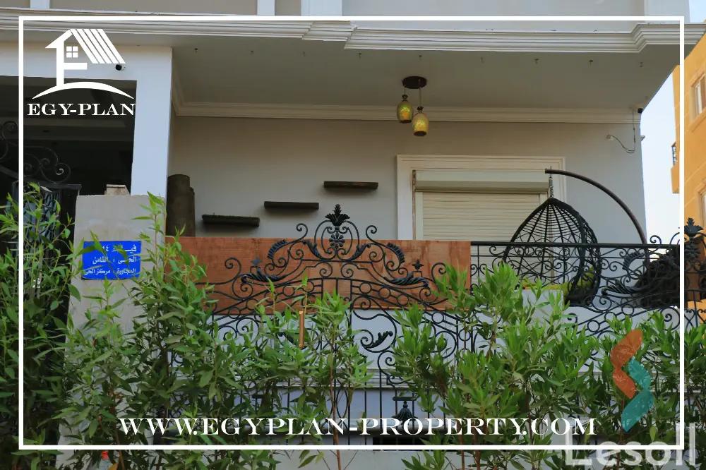 شقة بحديقة للبيع بمساحة 175 متر و 3 غرف في الشيخ زايد الجيزة