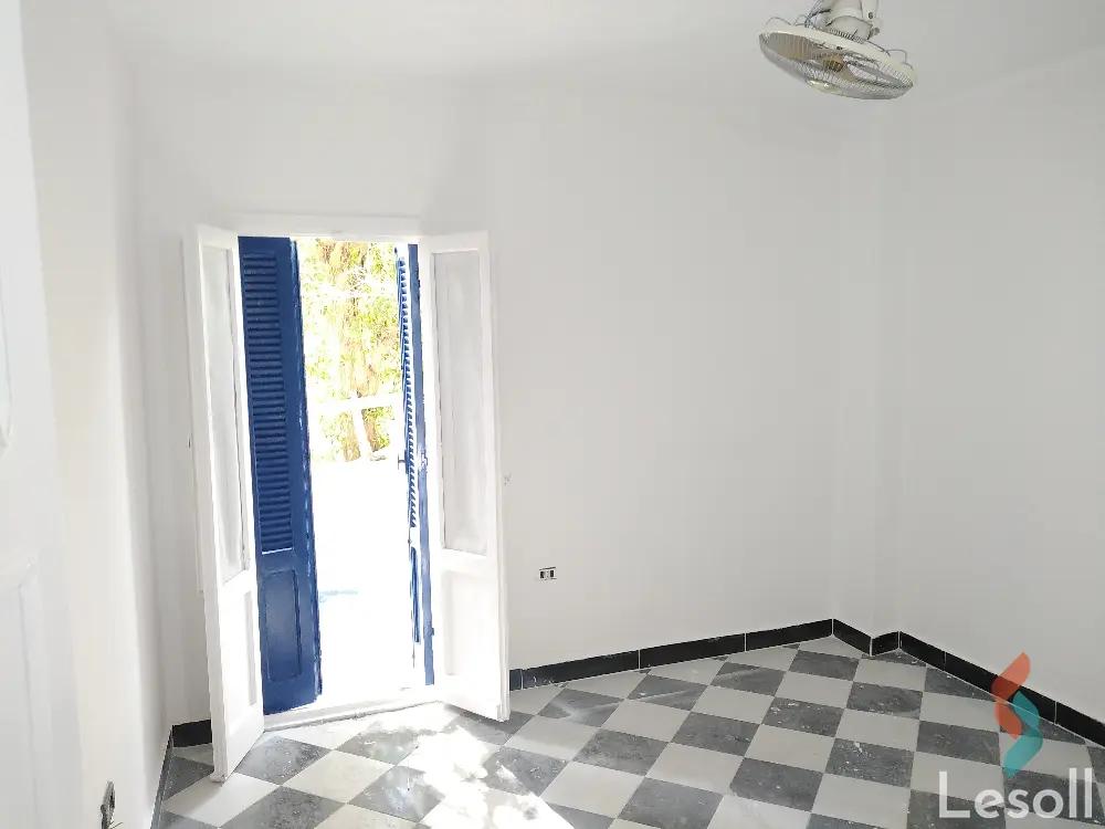 شقة بحديقة للبيع بمساحة 70 متر و غرفتان في دهب جنوب سيناء