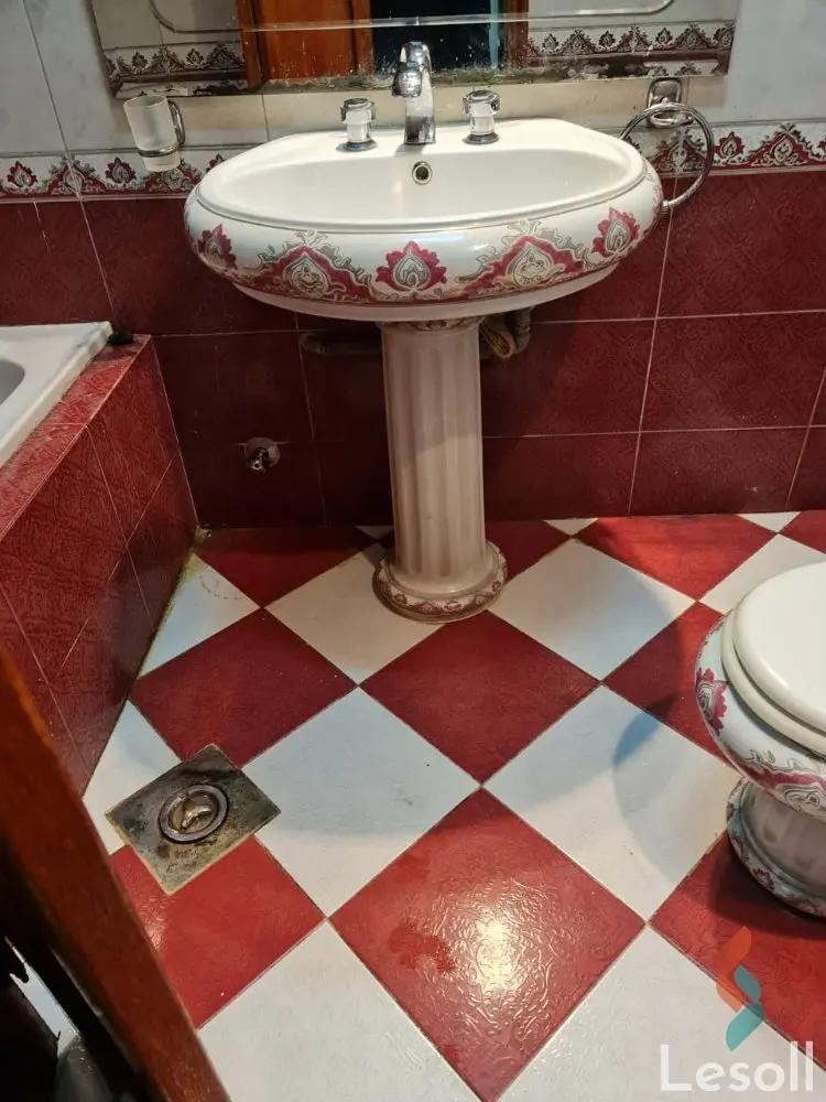 Apartment for monthly rent with an area 95 meters and 4 rooms in Waily Cairo 