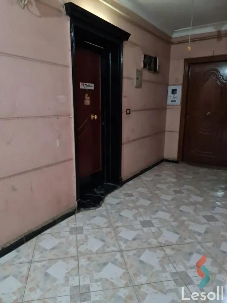 Apartment for monthly rent with an area 95 meters and 4 rooms in Waily Cairo 