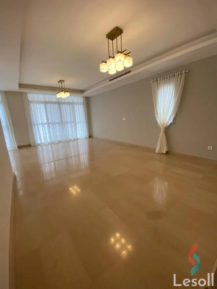 شقة للبيع بمساحة 260 متر و 4 غرف في التجمع الخامس القاهرة - صورة 2