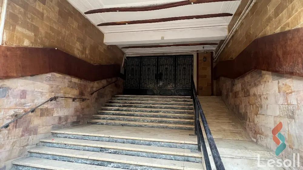 شقة للبيع بمساحة 230 متر و 3 غرف في التجمع الخامس القاهرة