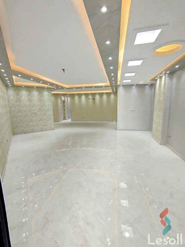 شقة للبيع بمساحة 250 متر و 3 غرف في التجمع الخامس القاهرة