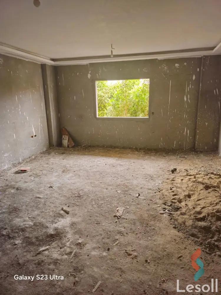 شقة للبيع بمساحة 200 متر و 3 غرف في العبور القليوبية - صورة 3