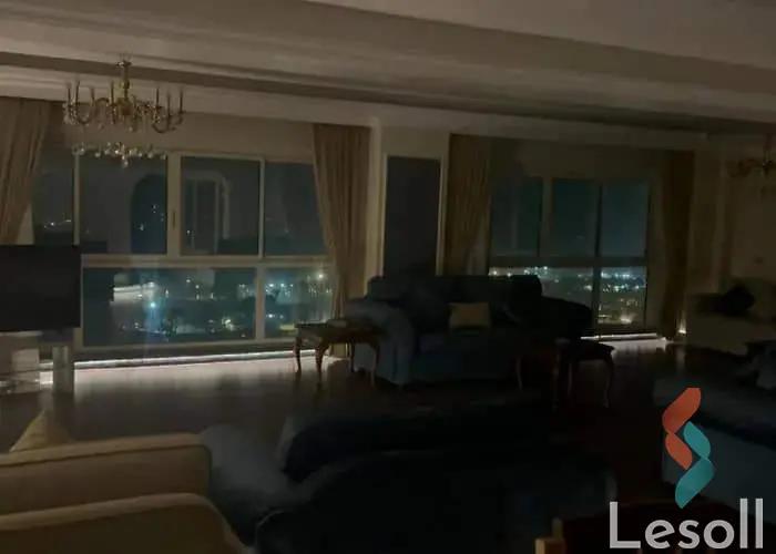 شقة للبيع بمساحة 390 متر و 7 غرف في المعادى القاهرة