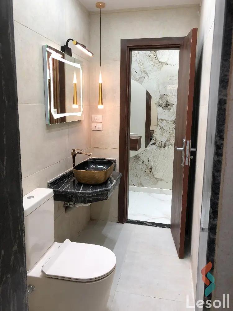 شقة للبيع بمساحة 150 متر و 3 غرف في المهندسين الجيزة - صورة 2