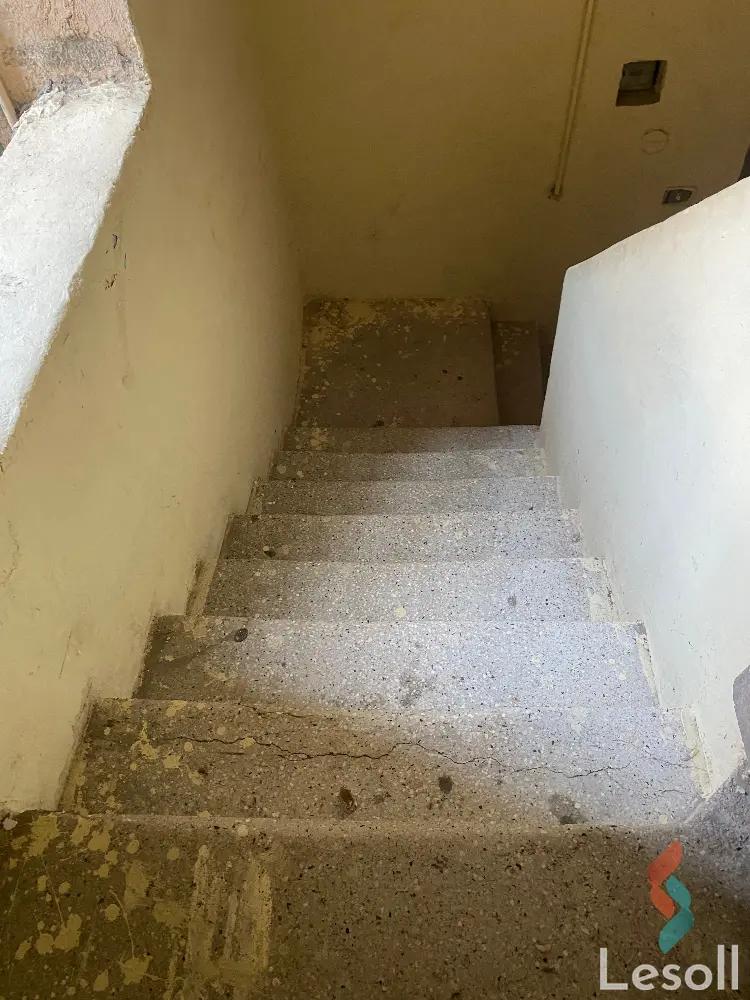  عمارة للبيع بمساحة 140 متر و 4 غرف في شبرا القاهرة