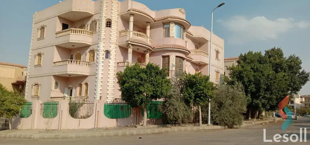 فيلا للايجار الشهري بمساحة 400 متر و 6 غرف في العبور القليوبية