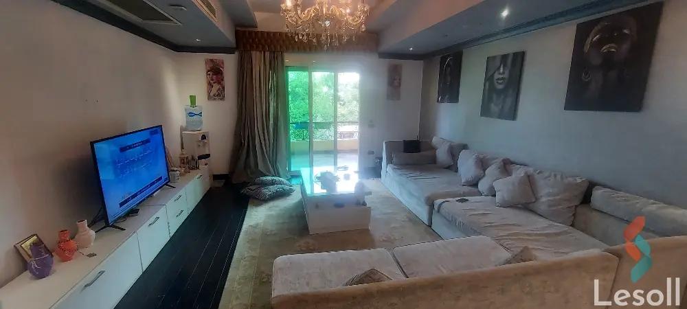 فيلا للبيع بمساحة 800 متر و 5 غرف في الشيخ زايد الجيزة