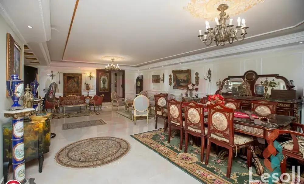 شقة للبيع بمساحة 510 متر و 7 غرف في سموحة الاسكندرية