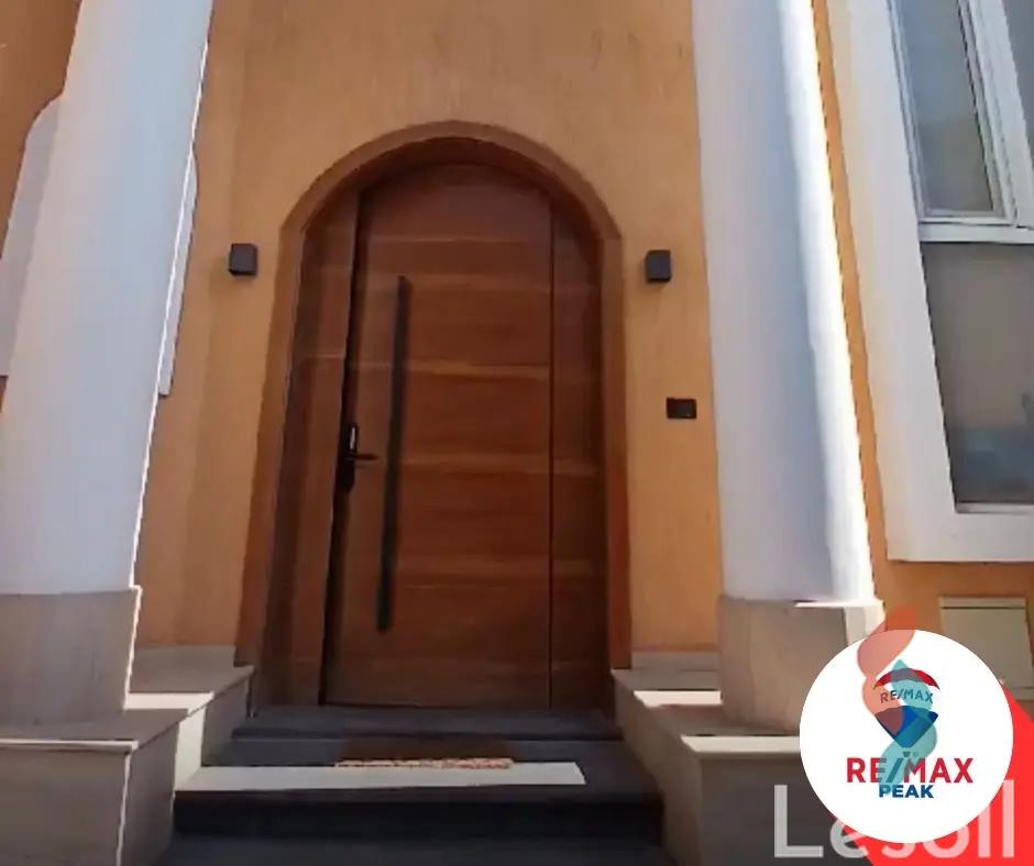 Twin house for sale with an area 315 meters and 4 rooms in  Cheikh Zayed Giza  - All Images