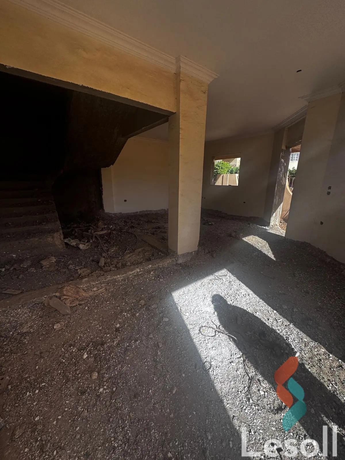 توين هاوس للبيع بمساحة 300 متر و 4 غرف في  مدينة الشروق القاهرة