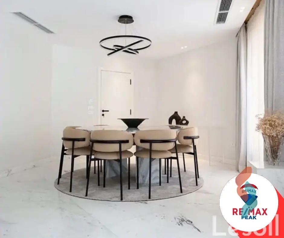 توين هاوس للبيع بمساحة 315 متر و 4 غرف في  الشيخ زايد الجيزة