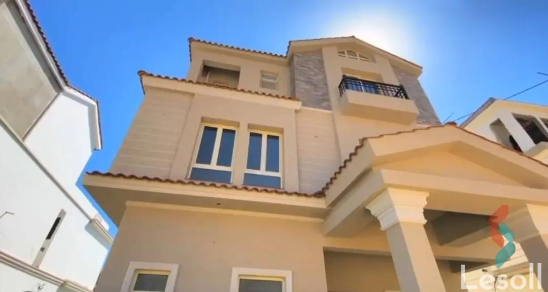 توين هاوس للبيع بمساحة 290 متر و 6 غرف في  سموحة الاسكندرية