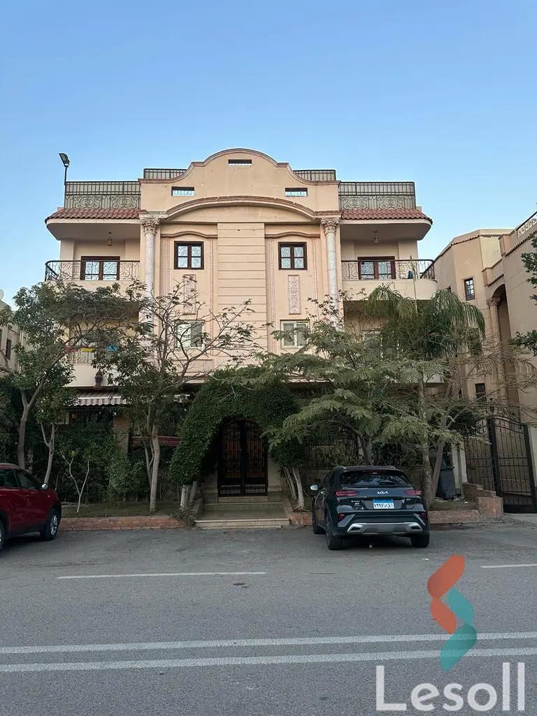 دوبلكس للبيع بمساحة 300 متر و 3 غرف في  التجمع الخامس القاهرة