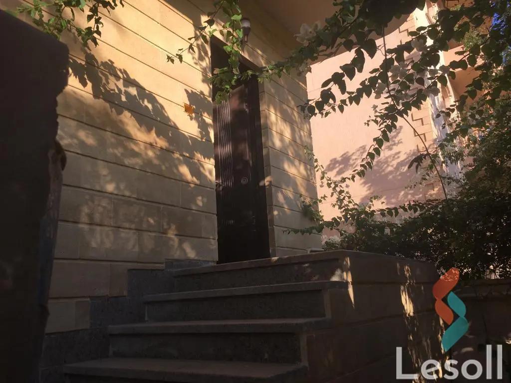 دوبلكس للبيع بمساحة 300 متر و 3 غرف في  التجمع الخامس القاهرة