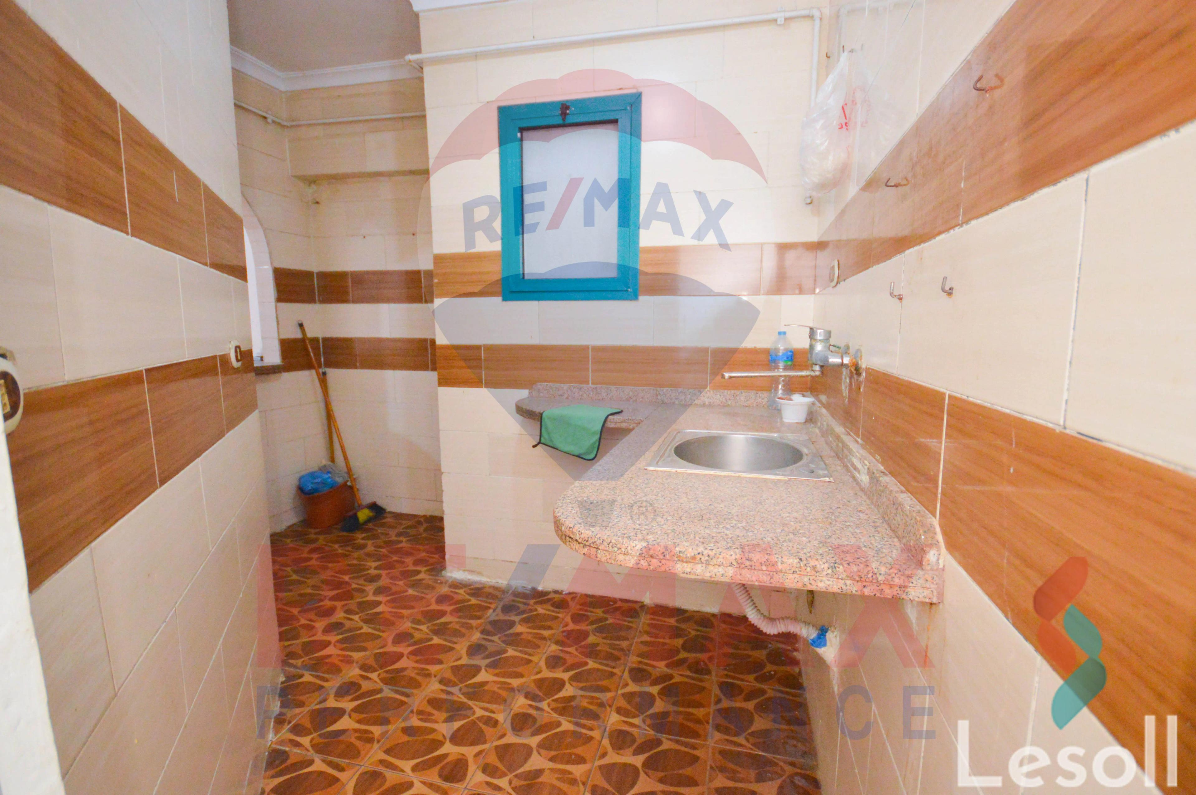 Apartment for monthly rent with an area 110 meters and 2 room in Snumberi Bishr Alexandria 