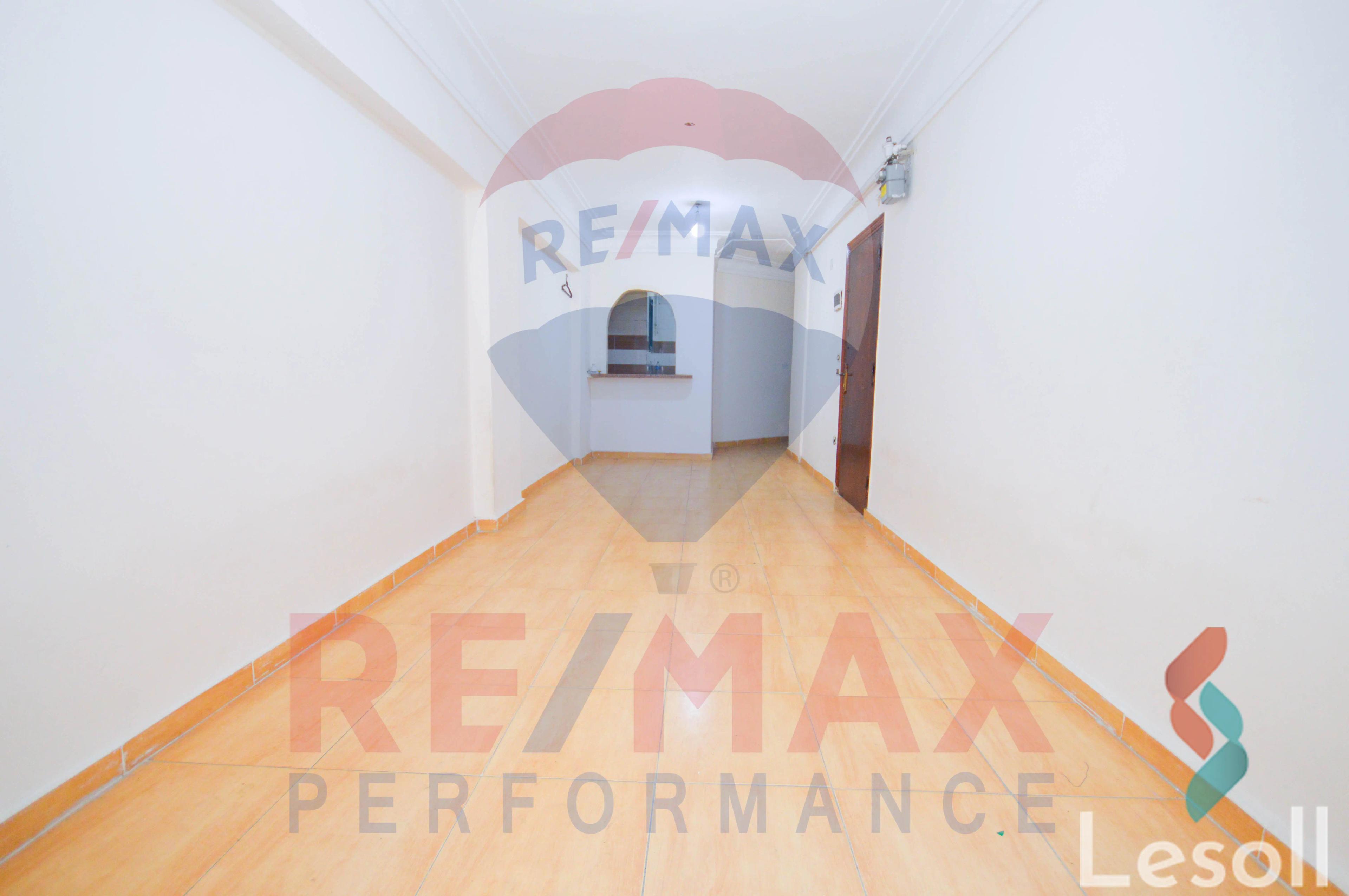 Apartment for monthly rent with an area 110 meters and 2 room in Snumberi Bishr Alexandria 