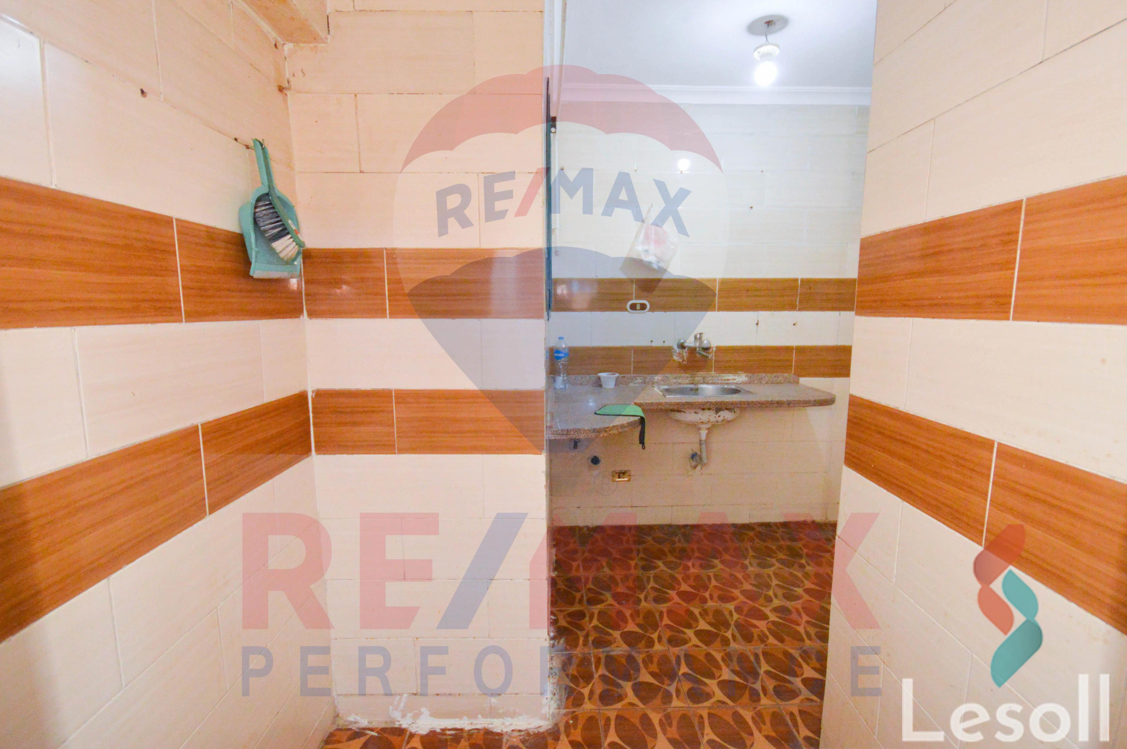 Apartment for monthly rent with an area 110 meters and 2 room in Snumberi Bishr Alexandria 