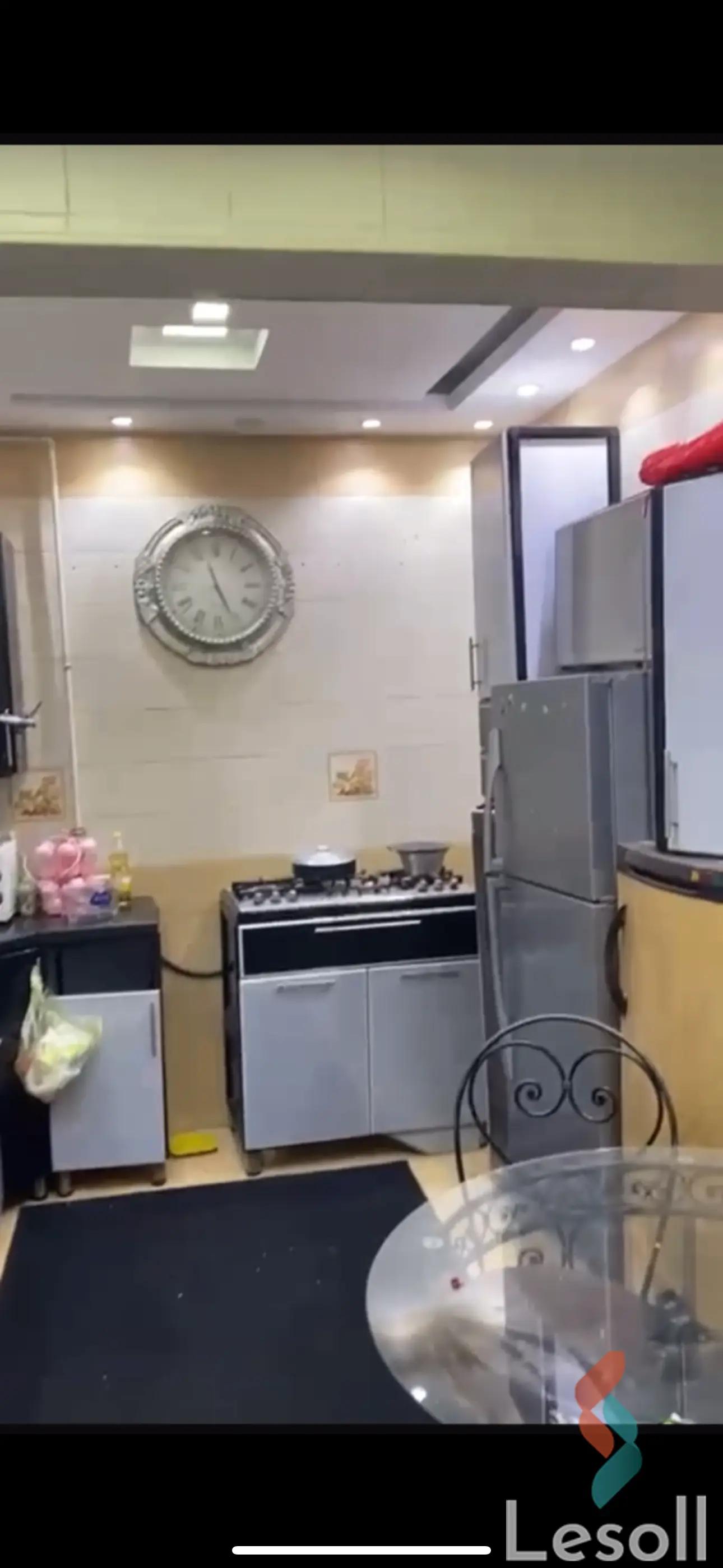 شقة للايجار الشهري بمساحة 120 متر و 3 غرف في المقطم القاهرة