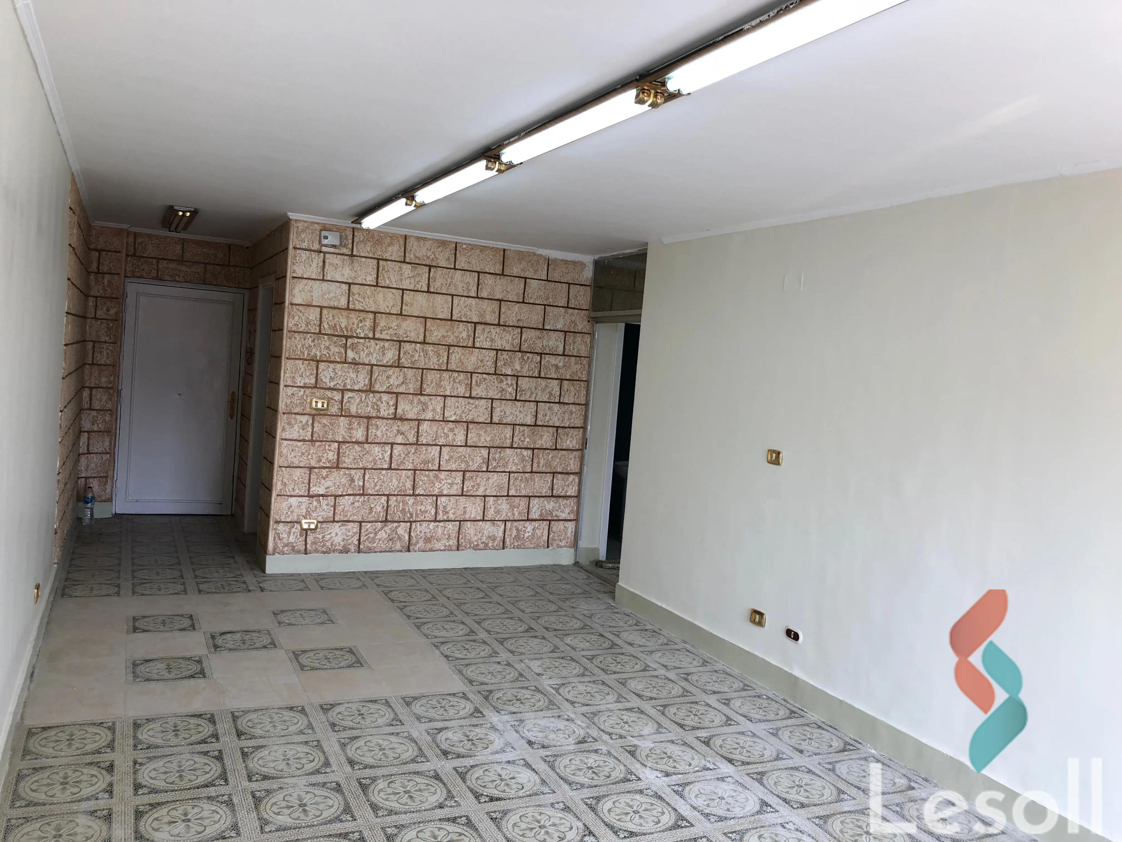 شقة للايجار الشهري بمساحة 152 متر و 3 غرف في المهندسين الجيزة