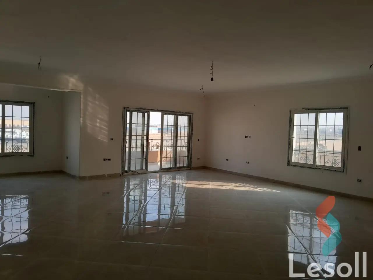 شقة للايجار الشهري بمساحة 260 متر و 3 غرف في مدينة الشروق القاهرة