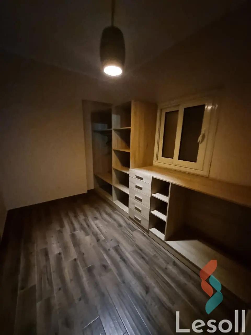 شقة للايجار الشهري بمساحة 155 متر و غرفتان في مدينة الشروق القاهرة