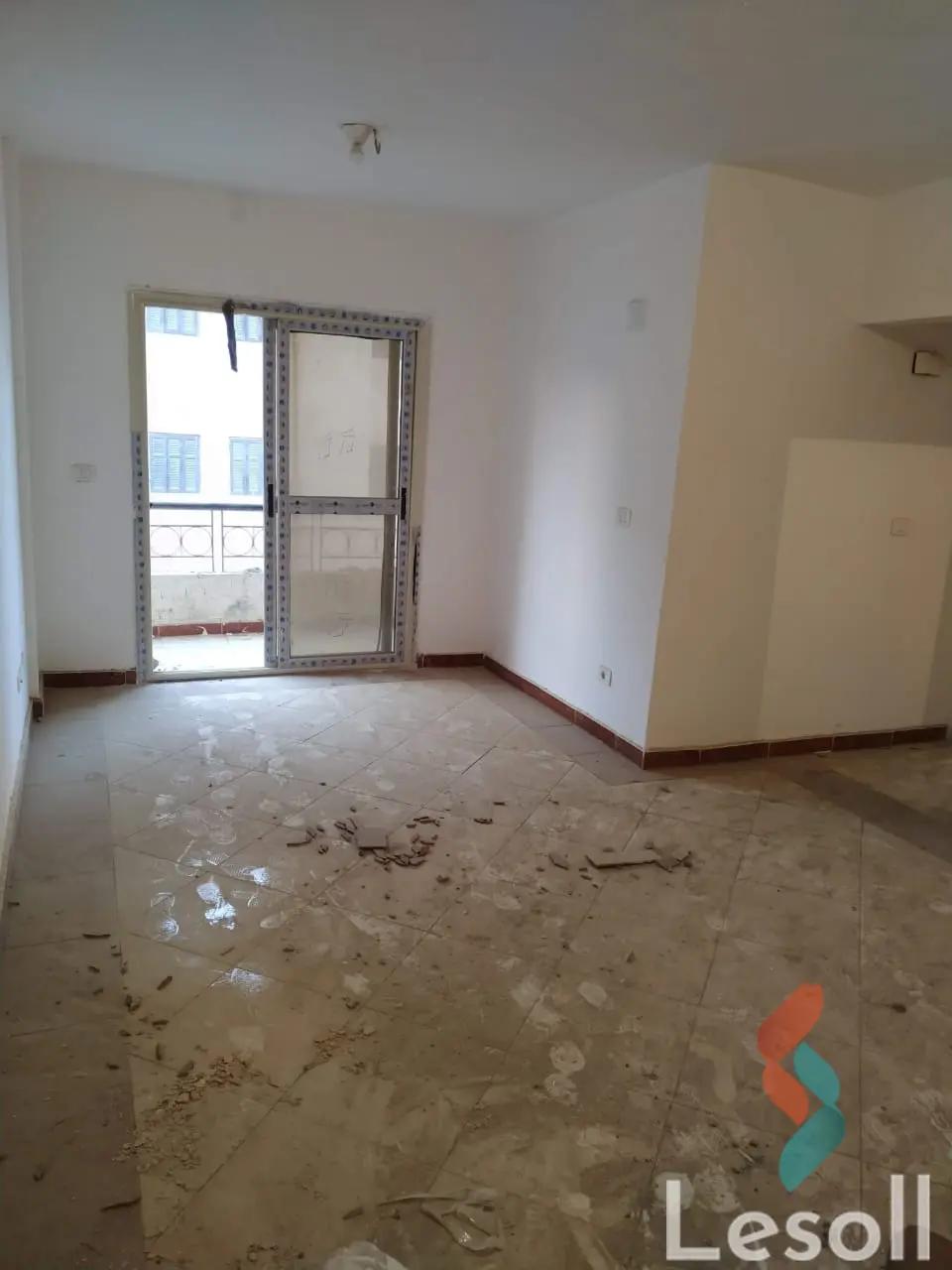 شقة للبيع بمساحة 90 متر و 3 غرف في  حدائق اكتوبر الجيزة - صورة 2