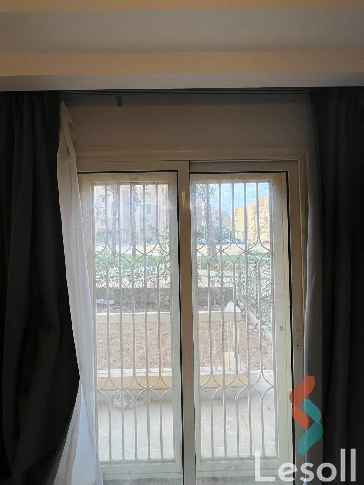 Apartment for sale with an area 105 meters and 3 rooms in  Hadayek October Giza  - Image 3