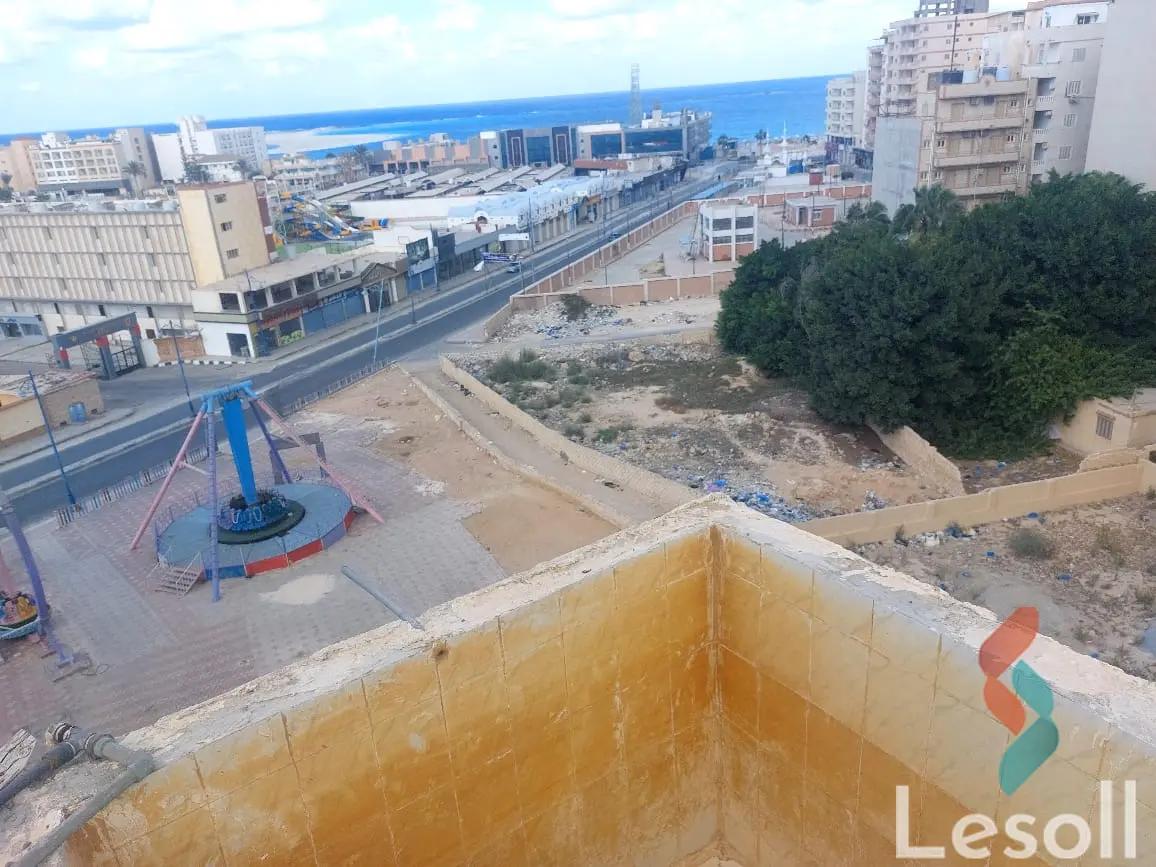 شقة للبيع بمساحة 200 متر و غرفتان في  راس الحكمة مطروح