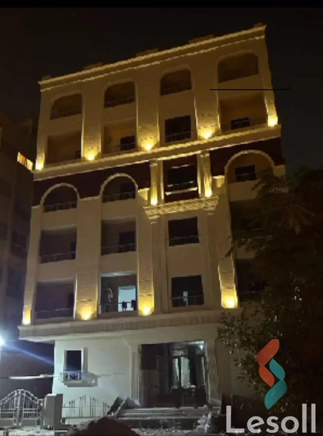 شقة للبيع بمساحة 215 متر و 3 غرف في  المقطم القاهرة - كل الصور