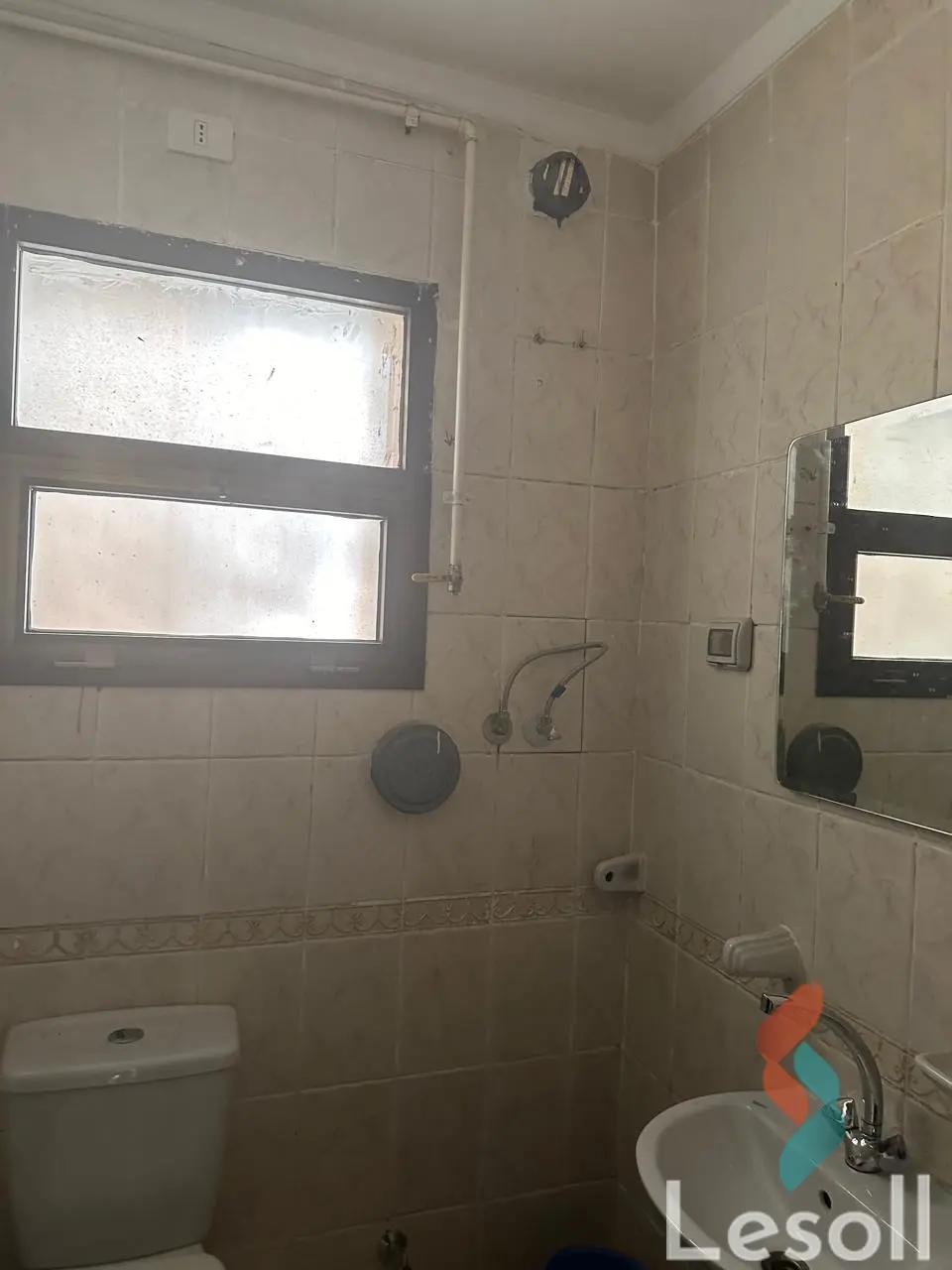 شقة للبيع بمساحة 196 متر و 4 غرف في  التجمع الاول القاهرة