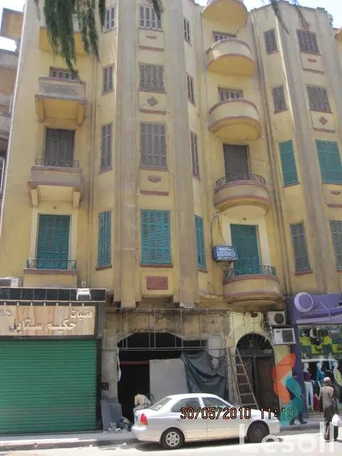  عمارة للبيع بمساحة 250 متر و 10 غرف في  شبرا القاهرة