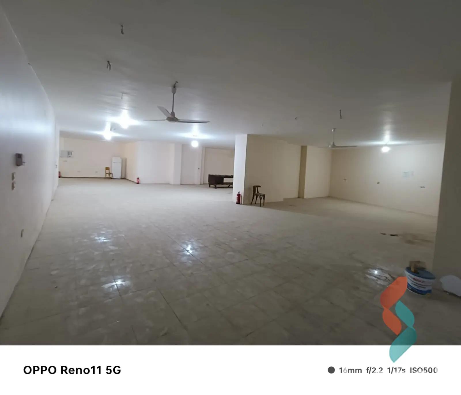 محل للبيع بمساحة 400 متر في القاهرة 