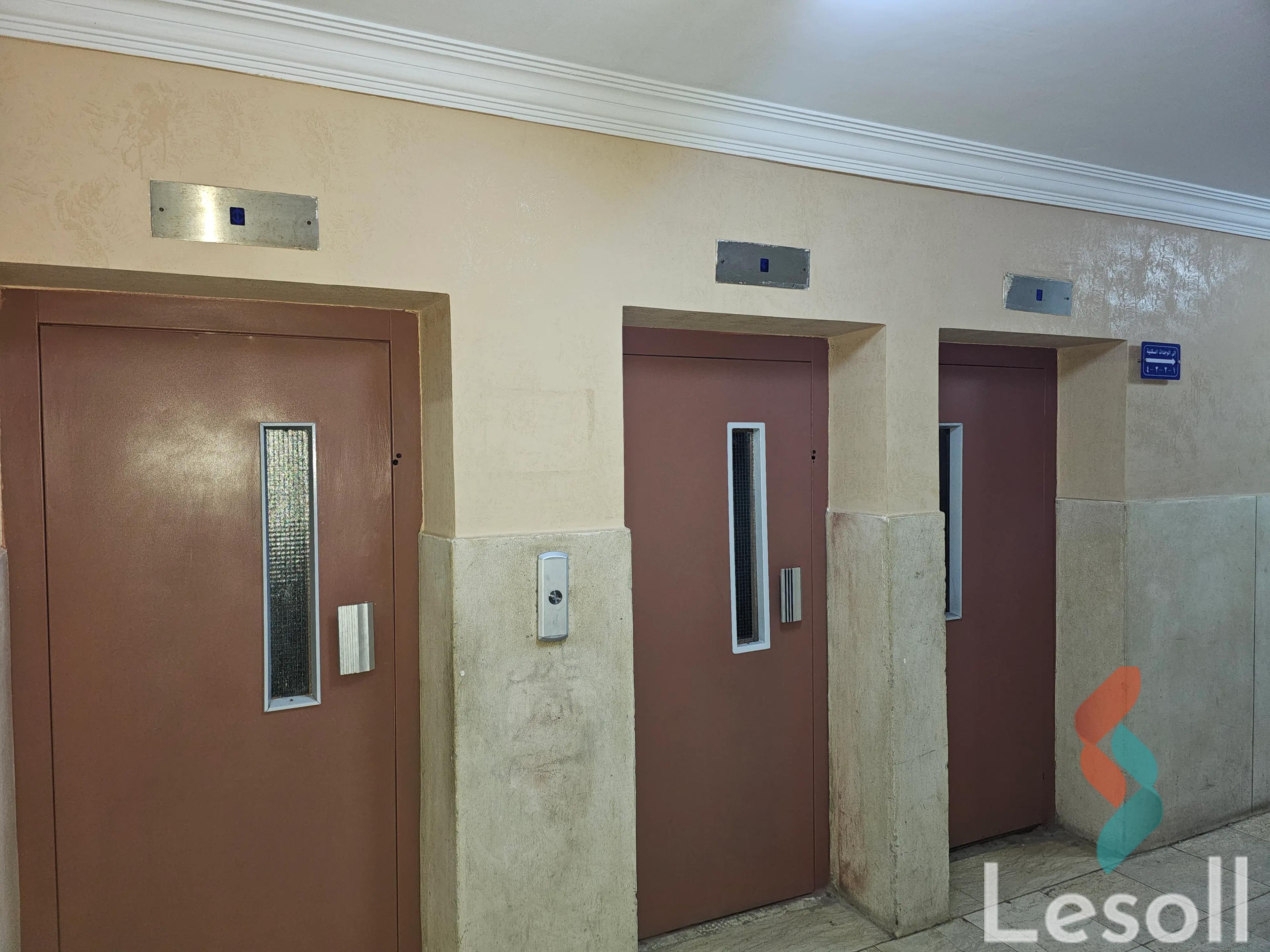 مكتب للايجار الشهري بمساحة 126 متر في المهندسين الجيزة 