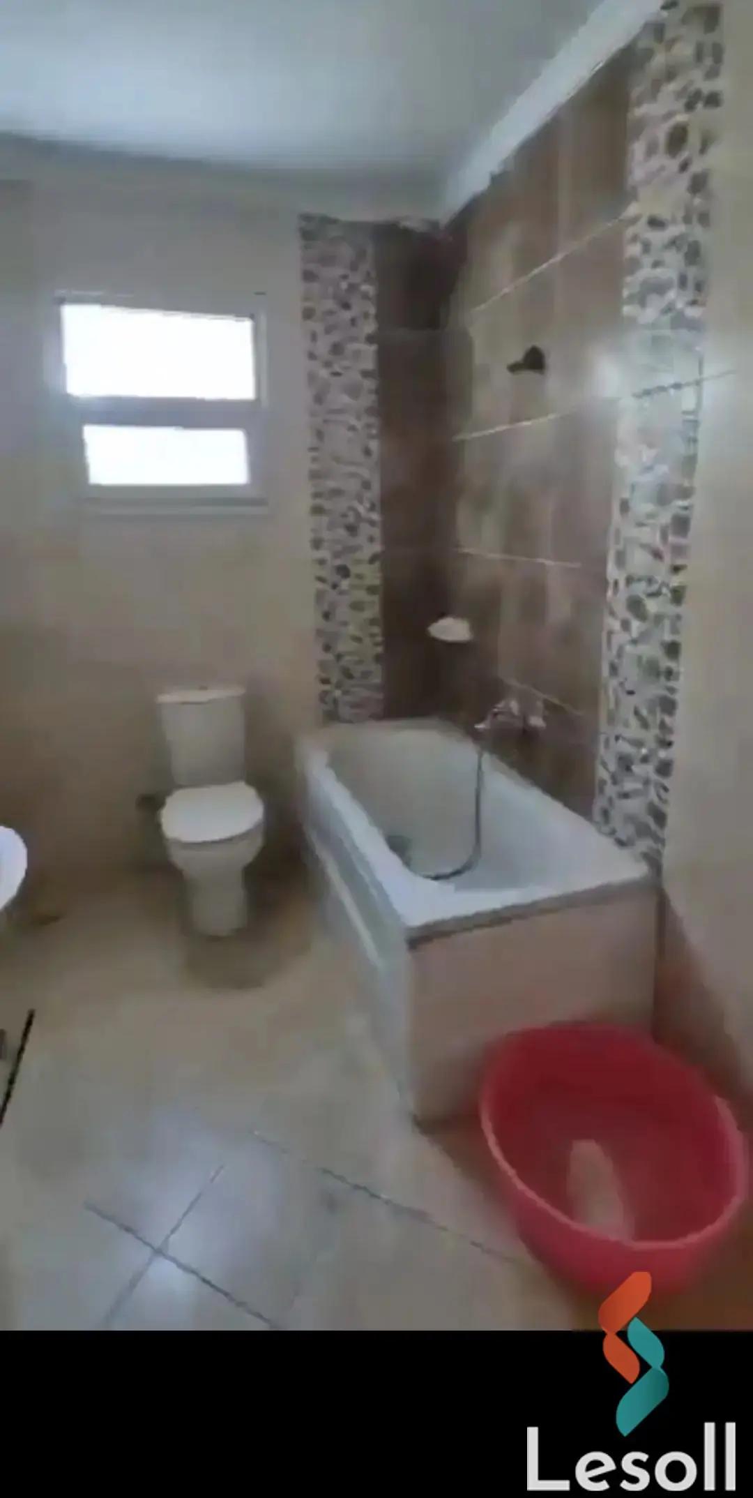 شقة للبيع بمساحة 130 متر و 3 غرف في  التجمع الخامس القاهرة - صورة 2