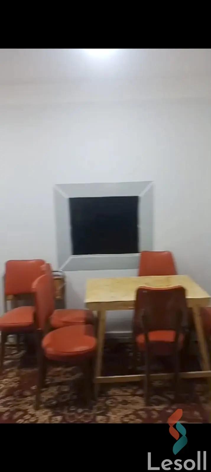 شقة للبيع بمساحة 120 متر و غرفتان في  ميامي الاسكندرية