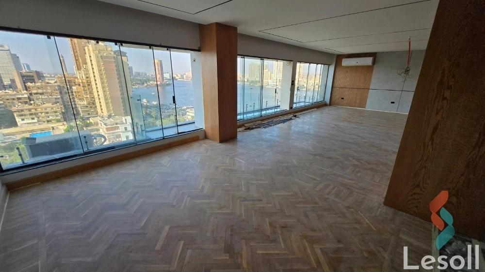 شقة للبيع بمساحة 250 متر و 3 غرف في  الدقى الجيزة