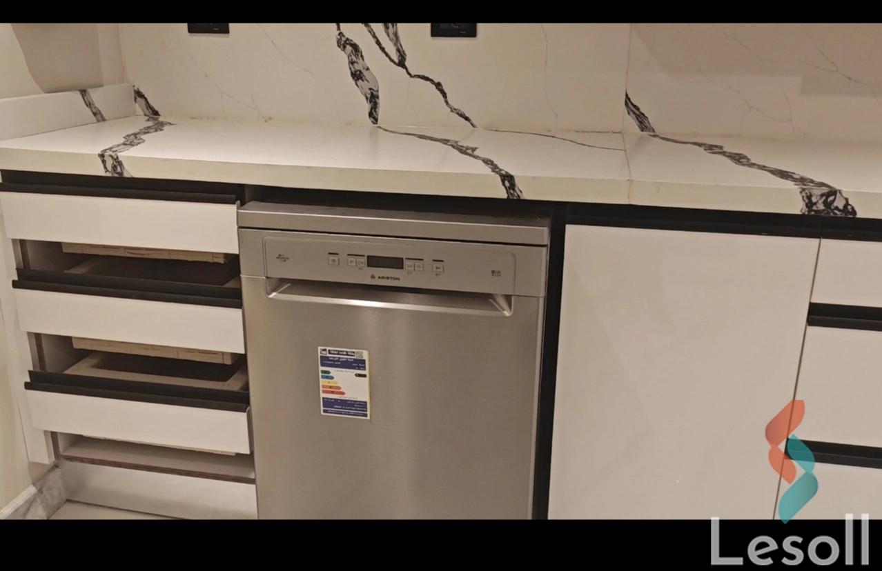 شقة للبيع بمساحة 215 متر و 3 غرف في  المهندسين الجيزة