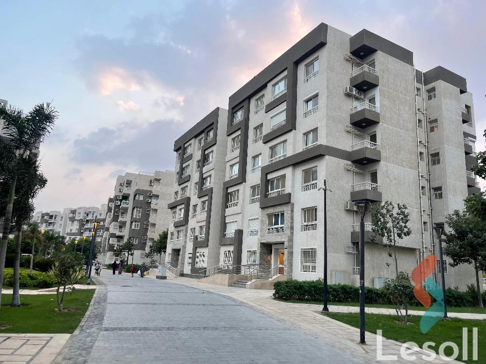 شقة للبيع بمساحة 200 متر و 3 غرف في  مدينتي القاهرة