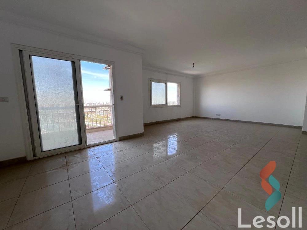 شقة للبيع بمساحة 200 متر و 3 غرف في  مدينتي القاهرة