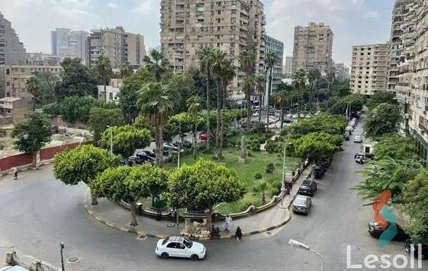 محل للبيع بمساحة 250 متر في الجيزة 