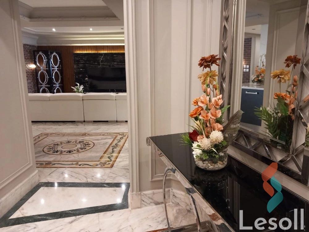 شقة للبيع بمساحة 380 متر و 4 غرف في  جليم الاسكندرية