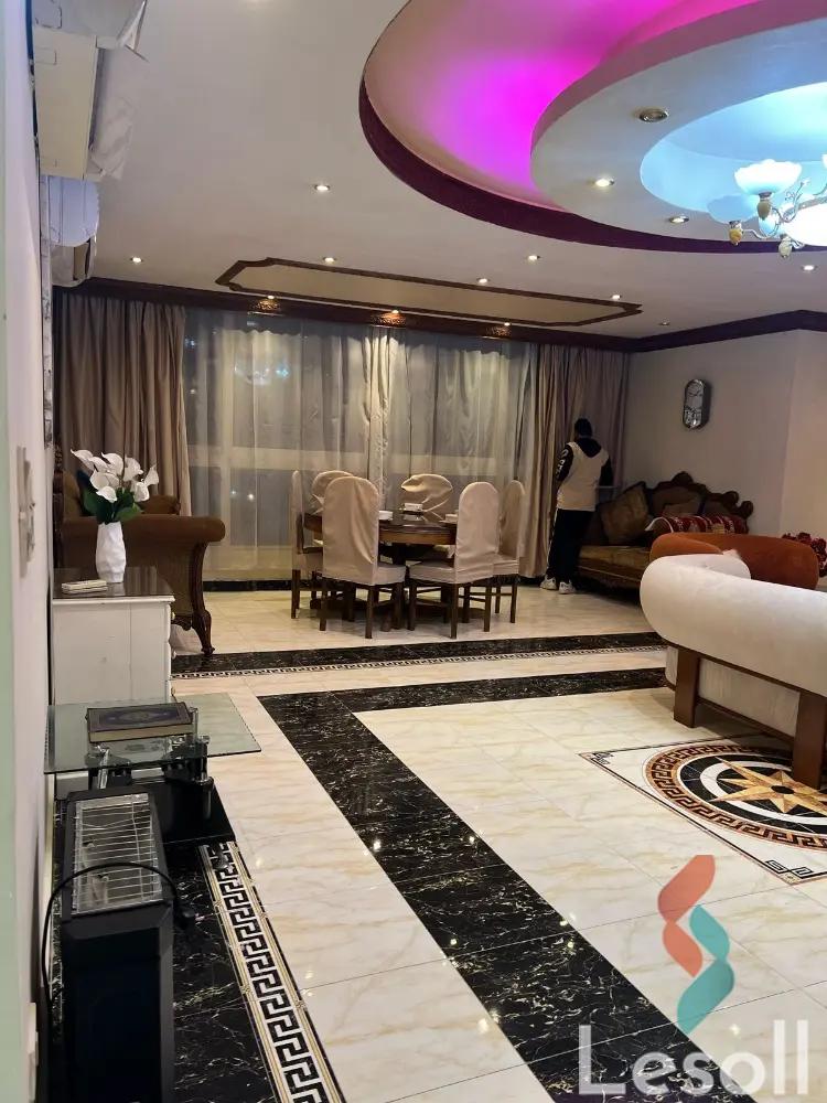 شقة للايجار اليومي بمساحة 245 متر و 4 غرف في المعادى القاهرة