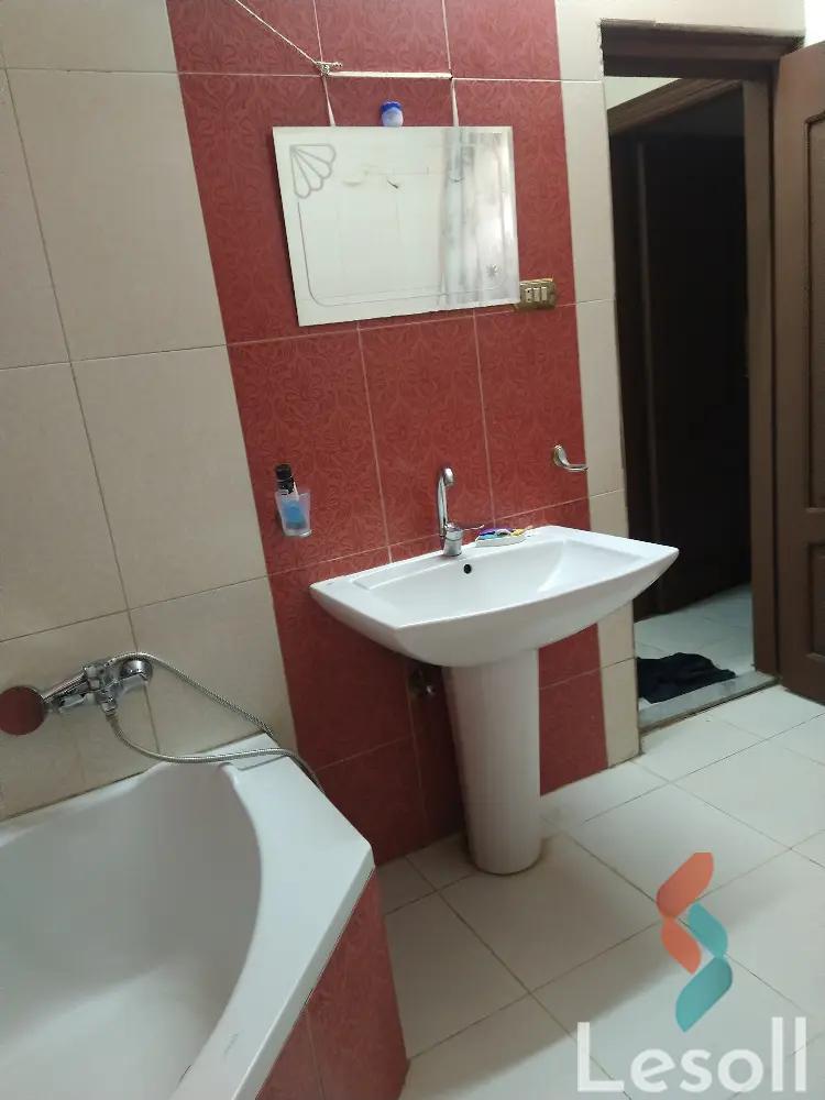 شقة للايجار السنوي بمساحة 180 متر و 3 غرف في مصر الجديدة القاهرة