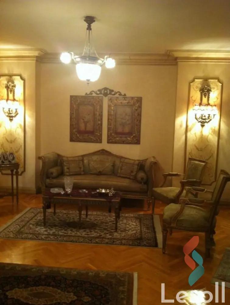 شقة للبيع بمساحة 260 متر و 6 غرف في  مصر الجديدة القاهرة - صورة 3