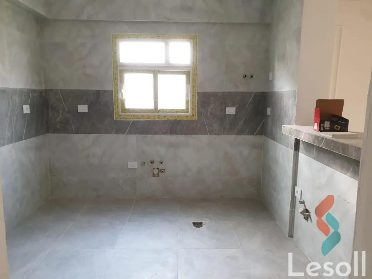 شقة للبيع بمساحة 180 متر و 3 غرف في  التجمع الخامس القاهرة - صورة 2